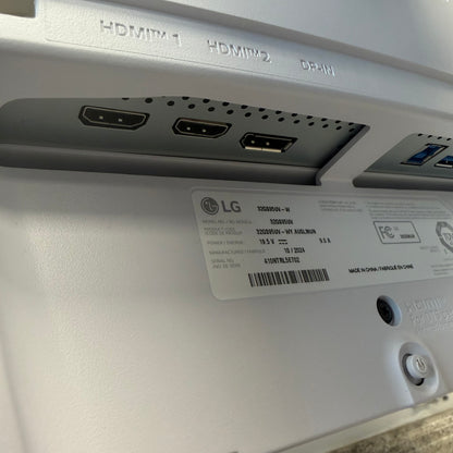 LG 32" 32GS95UV-W 4K UHD Ultragear OLED 240Hz Gaming Monitor