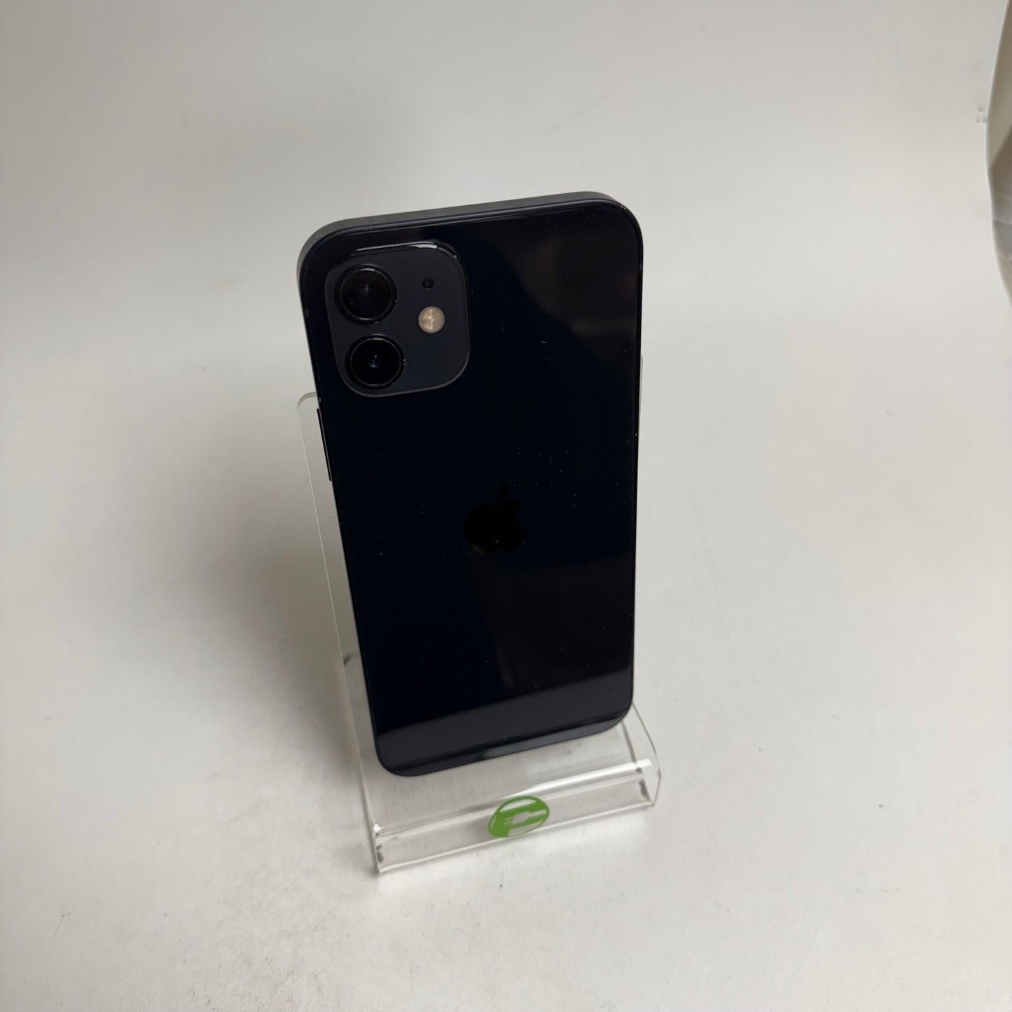 Broken Unlocked Apple iPhone 12 256GB 18.7.1 MGFF3LL/A Bad Batt