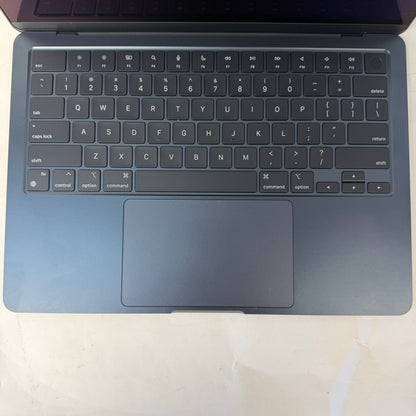 2022 Apple MacBook Air 13.6" M2 8C GPU 3.5GHz 8GB RAM 256GB SSD A2681