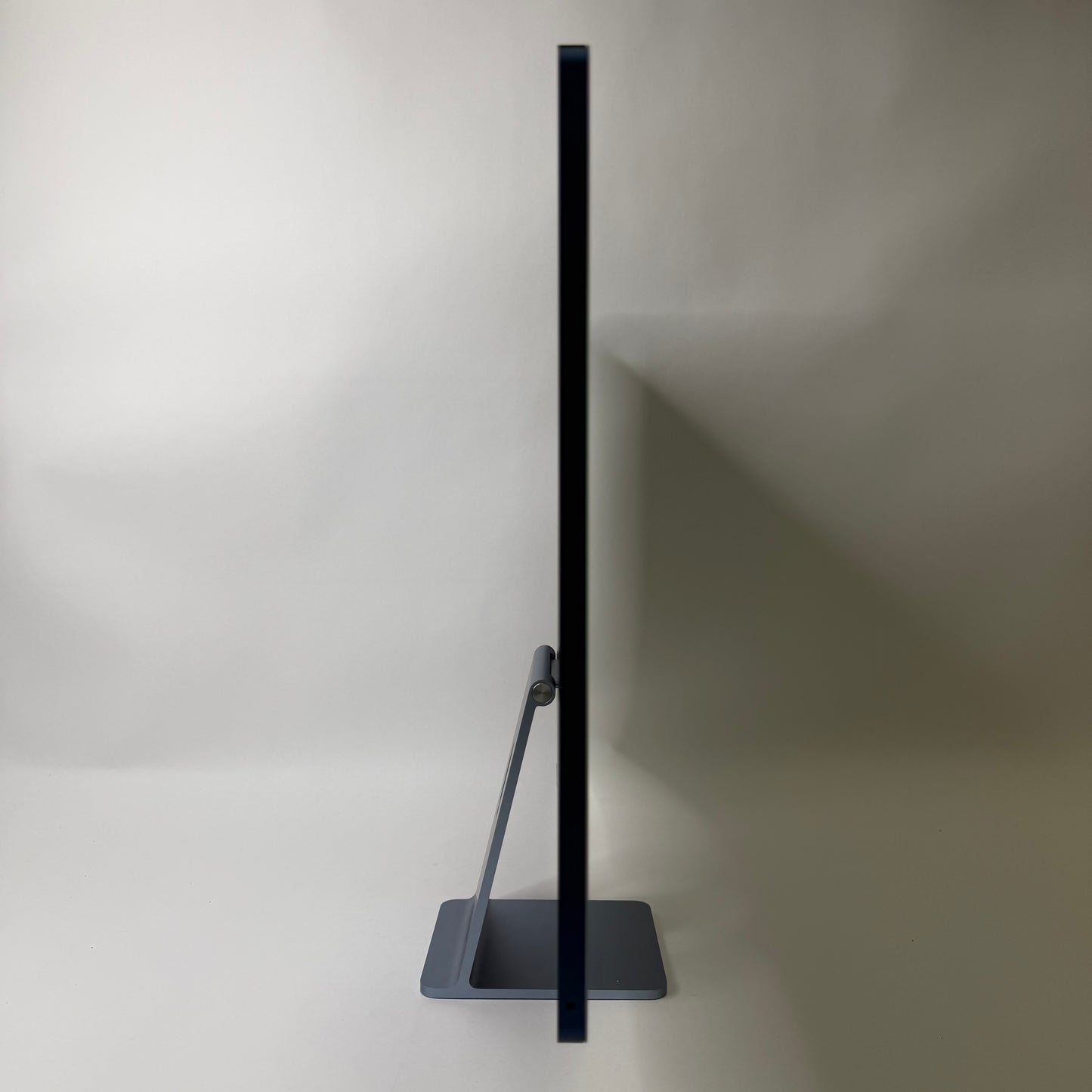 2023 Apple iMac 24" M3 4.0GHz 16GB RAM 512GB SSD Blue A2874